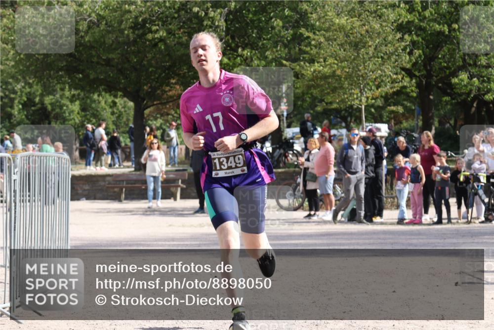 14.09.2025 - Stadtparktriathlon Strokosch-Dieckow http://msf.ph/oto/8898050 14.09.2025 13:43:42 Ziel 1349 meine-sportfotos.de