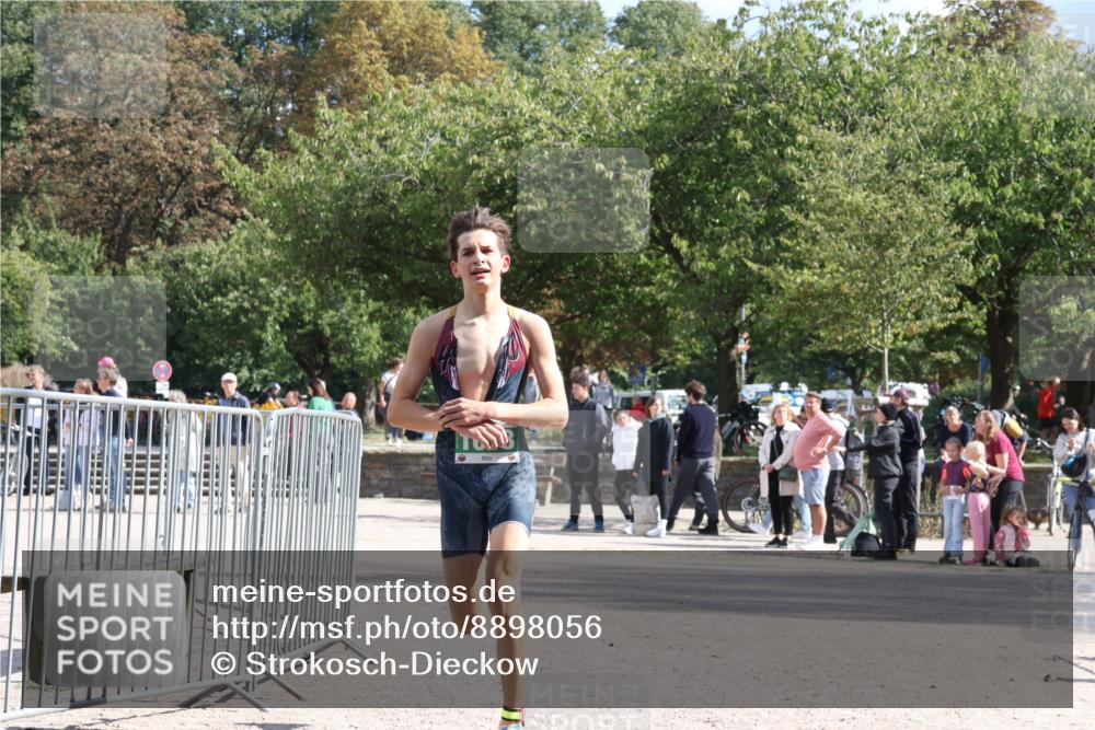 14.09.2025 - Stadtparktriathlon Strokosch-Dieckow http://msf.ph/oto/8898056 14.09.2025 13:44:17 Ziel 1618 meine-sportfotos.de