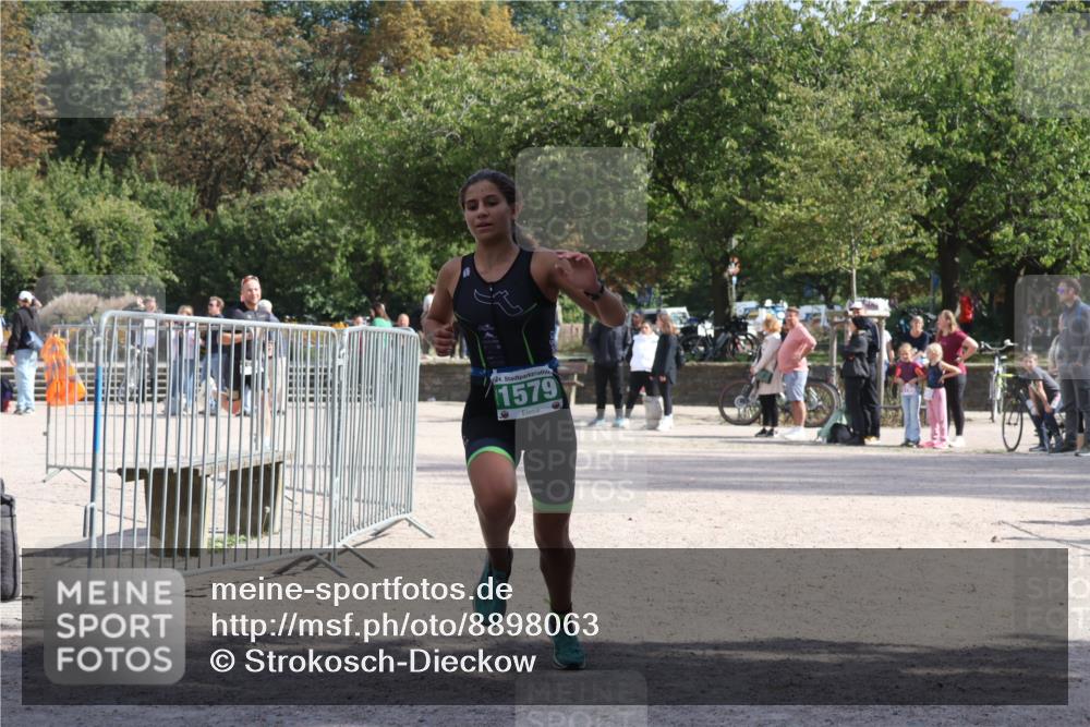 14.09.2025 - Stadtparktriathlon Strokosch-Dieckow http://msf.ph/oto/8898063 14.09.2025 13:44:32 Ziel 1384, 1579, 1603 meine-sportfotos.de