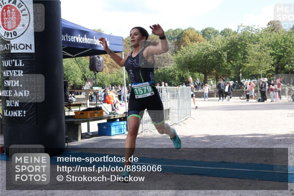 14.09.2025 - Stadtparktriathlon Strokosch-Dieckow http://msf.ph/oto/8898066 14.09.2025 13:44:32 Ziel 1384, 1579, 1603 meine-sportfotos.de