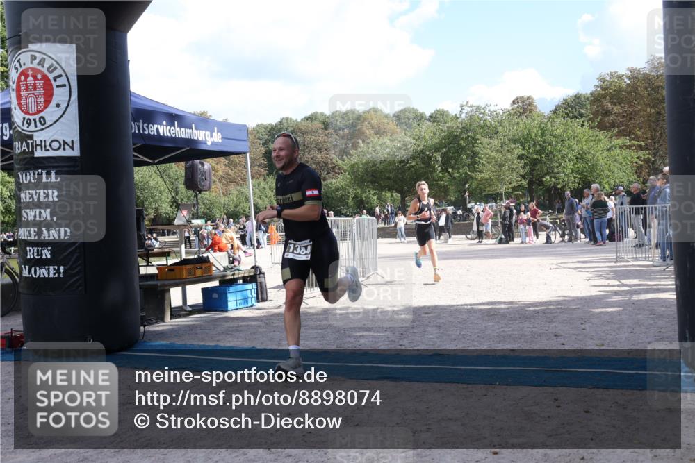 14.09.2025 - Stadtparktriathlon Strokosch-Dieckow http://msf.ph/oto/8898074 14.09.2025 13:44:37 Ziel 1384, 1579, 1603 meine-sportfotos.de