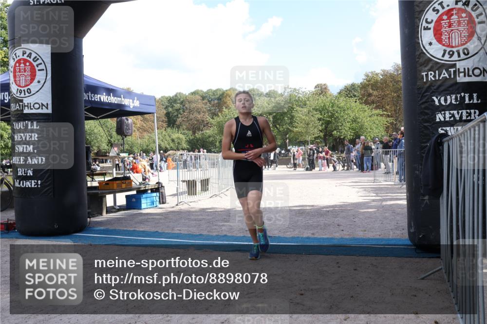 14.09.2025 - Stadtparktriathlon Strokosch-Dieckow http://msf.ph/oto/8898078 14.09.2025 13:44:39 Ziel 1384, 1603 meine-sportfotos.de