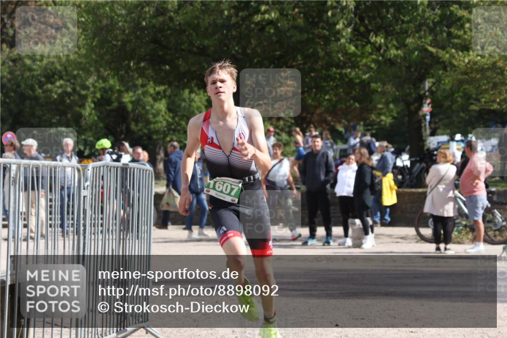 14.09.2025 - Stadtparktriathlon Strokosch-Dieckow http://msf.ph/oto/8898092 14.09.2025 13:45:12 Ziel 1596, 1607 meine-sportfotos.de