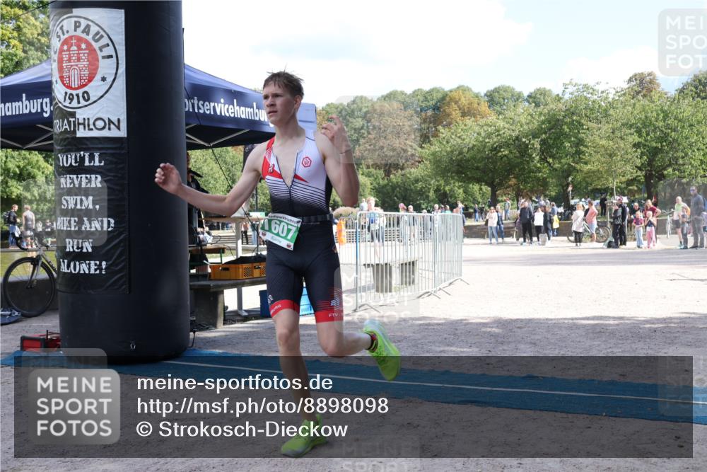 14.09.2025 - Stadtparktriathlon Strokosch-Dieckow http://msf.ph/oto/8898098 14.09.2025 13:45:14 Ziel 1596, 1607 meine-sportfotos.de