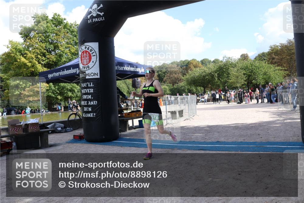 14.09.2025 - Stadtparktriathlon Strokosch-Dieckow http://msf.ph/oto/8898126 14.09.2025 13:45:49 Ziel 1578 meine-sportfotos.de