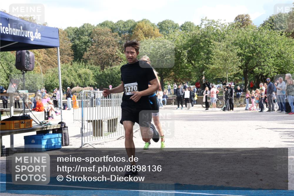 14.09.2025 - Stadtparktriathlon Strokosch-Dieckow http://msf.ph/oto/8898136 14.09.2025 13:46:04 Ziel 1370, 1576 meine-sportfotos.de