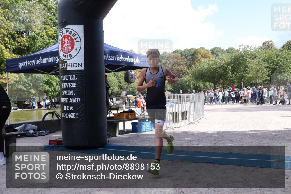 14.09.2025 - Stadtparktriathlon Strokosch-Dieckow http://msf.ph/oto/8898153 14.09.2025 13:46:39 Ziel 1594 meine-sportfotos.de