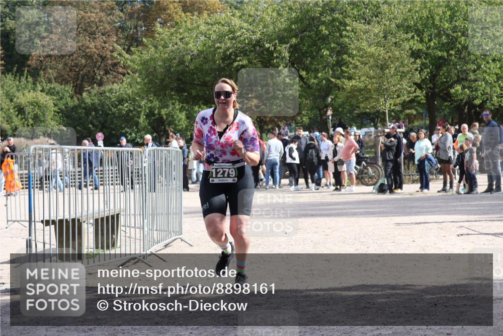 14.09.2025 - Stadtparktriathlon Strokosch-Dieckow http://msf.ph/oto/8898161 14.09.2025 13:46:53 Ziel 1279, 1614 meine-sportfotos.de