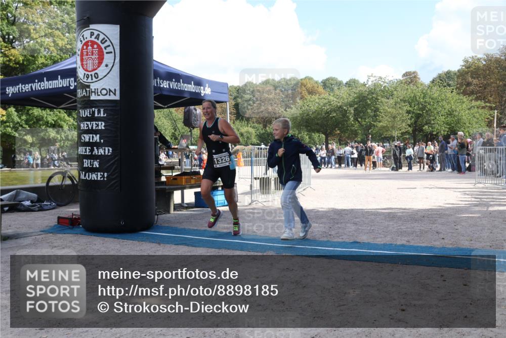14.09.2025 - Stadtparktriathlon Strokosch-Dieckow http://msf.ph/oto/8898185 14.09.2025 13:47:36 Ziel 1326 meine-sportfotos.de