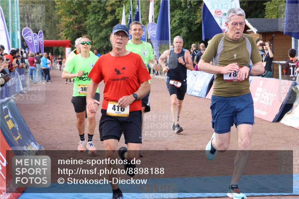 14.09.2025 - Airport Race Strokosch-Dieckow http://msf.ph/oto/8898188 14.09.2025 12:24:02 Ziel 68, 385, 398, 416, 433, 780, 1116, 1826, 4174 meine-sportfotos.de