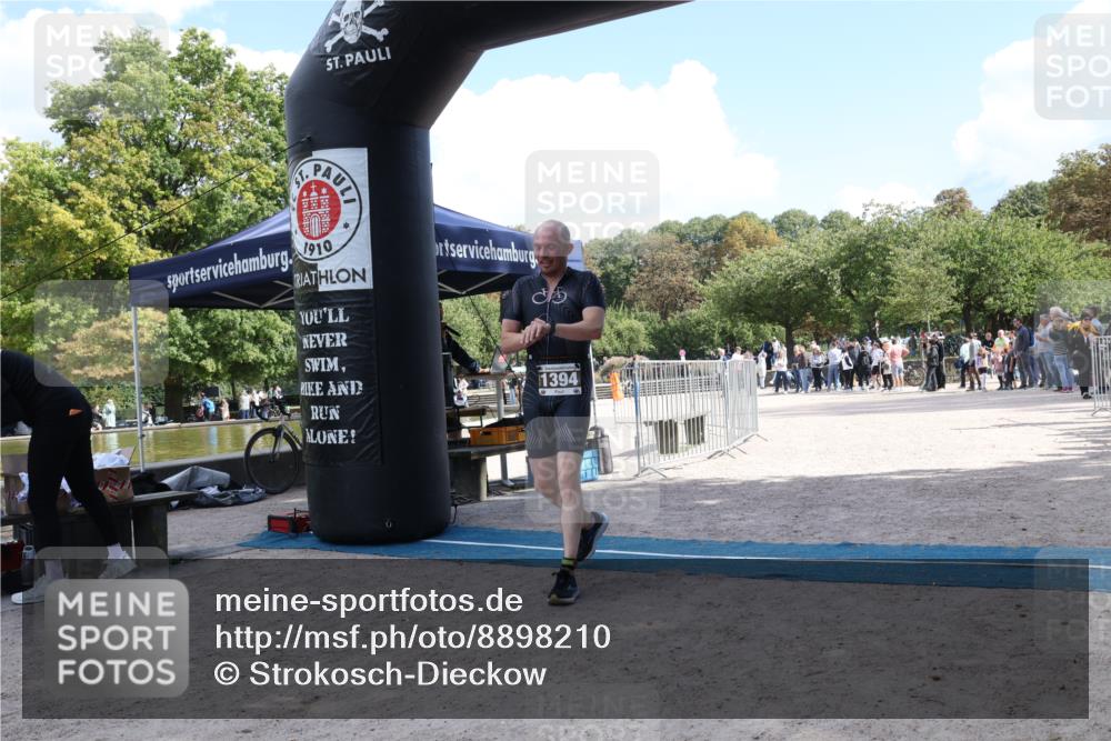 14.09.2025 - Stadtparktriathlon Strokosch-Dieckow http://msf.ph/oto/8898210 14.09.2025 13:47:58 Ziel 1387, 1394 meine-sportfotos.de