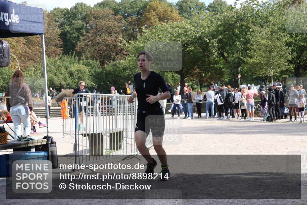 14.09.2025 - Stadtparktriathlon Strokosch-Dieckow http://msf.ph/oto/8898214 14.09.2025 13:48:09 Ziel 1312, 1564 meine-sportfotos.de