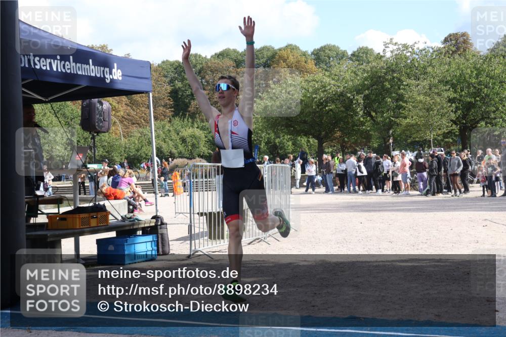 14.09.2025 - Stadtparktriathlon Strokosch-Dieckow http://msf.ph/oto/8898234 14.09.2025 13:48:22 Ziel 1327, 1604 meine-sportfotos.de