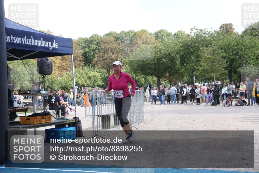 14.09.2025 - Stadtparktriathlon Strokosch-Dieckow http://msf.ph/oto/8898255 14.09.2025 13:49:36 Ziel 1303 meine-sportfotos.de