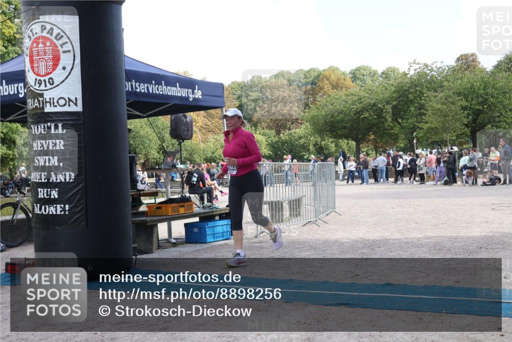 14.09.2025 - Stadtparktriathlon Strokosch-Dieckow http://msf.ph/oto/8898256 14.09.2025 13:49:37 Ziel 1303 meine-sportfotos.de