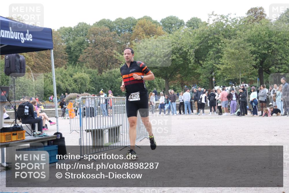 14.09.2025 - Stadtparktriathlon Strokosch-Dieckow http://msf.ph/oto/8898287 14.09.2025 13:50:56 Ziel 1307, 1371, 1420 meine-sportfotos.de