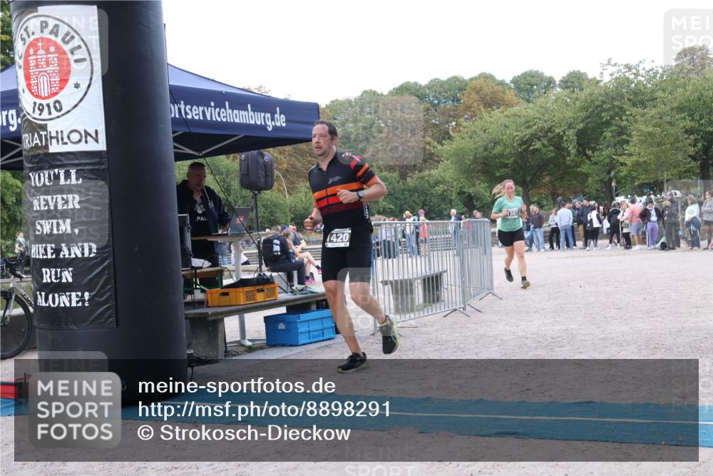14.09.2025 - Stadtparktriathlon Strokosch-Dieckow http://msf.ph/oto/8898291 14.09.2025 13:50:57 Ziel 1307, 1371, 1420 meine-sportfotos.de