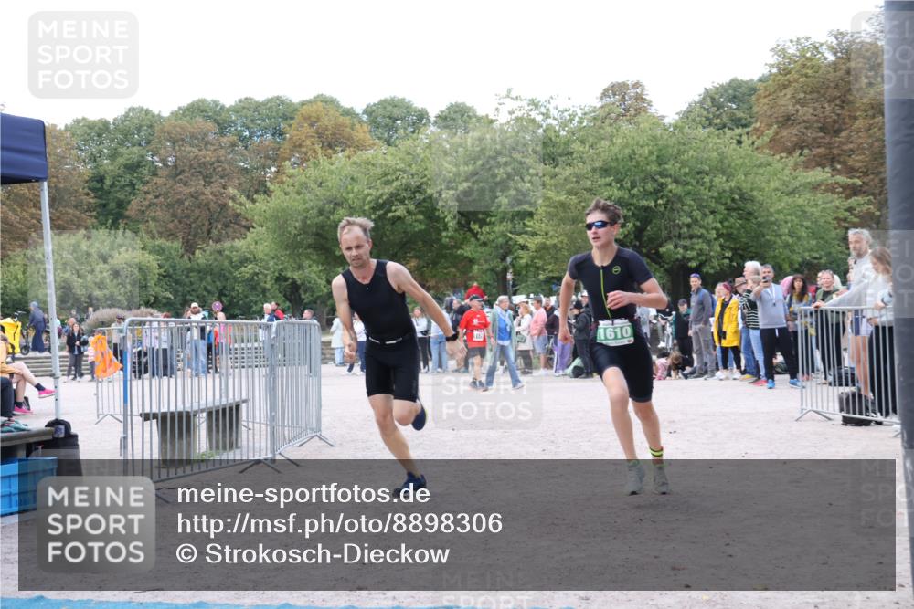 14.09.2025 - Stadtparktriathlon Strokosch-Dieckow http://msf.ph/oto/8898306 14.09.2025 13:51:17 Ziel 1504, 1610 meine-sportfotos.de