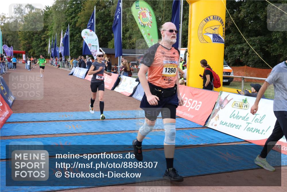 14.09.2025 - Airport Race Strokosch-Dieckow http://msf.ph/oto/8898307 14.09.2025 12:24:34 Ziel 453, 798, 1260, 1448, 1655, 1884, 4169 meine-sportfotos.de