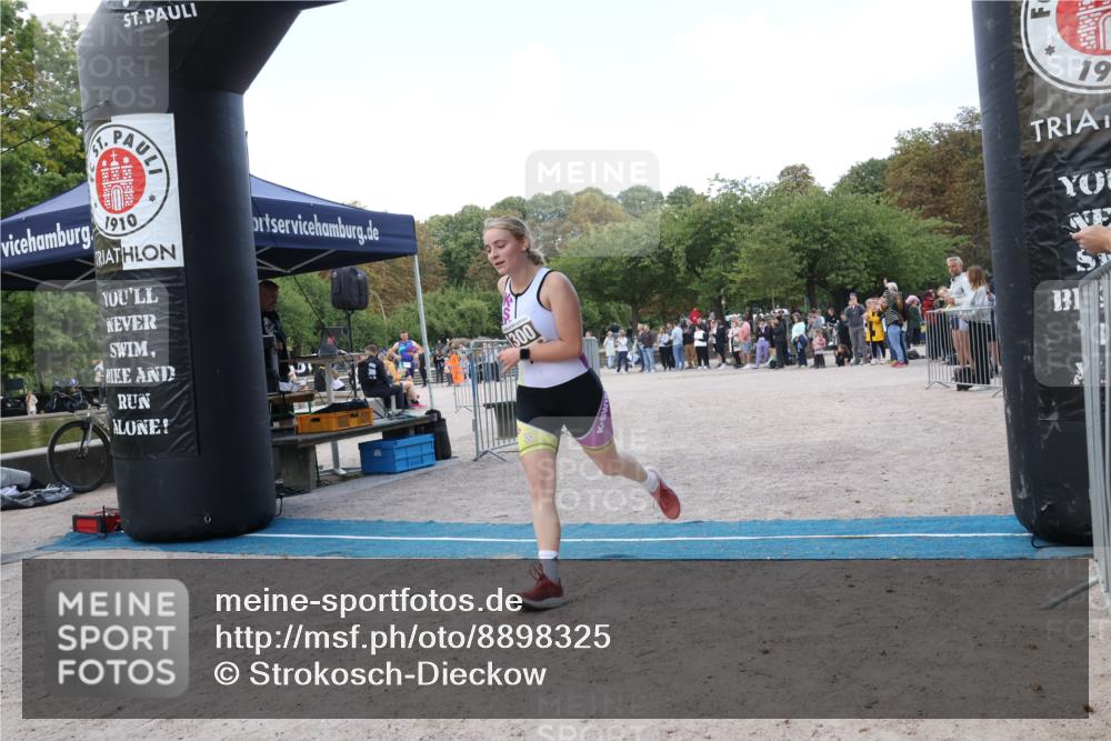 14.09.2025 - Stadtparktriathlon Strokosch-Dieckow http://msf.ph/oto/8898325 14.09.2025 13:51:45 Ziel 1300, 1358, 1593 meine-sportfotos.de