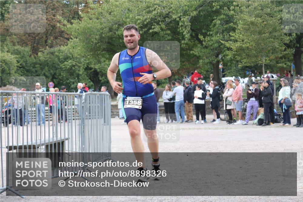 14.09.2025 - Stadtparktriathlon Strokosch-Dieckow http://msf.ph/oto/8898326 14.09.2025 13:51:49 Ziel 1300, 1332, 1358, 1593 meine-sportfotos.de