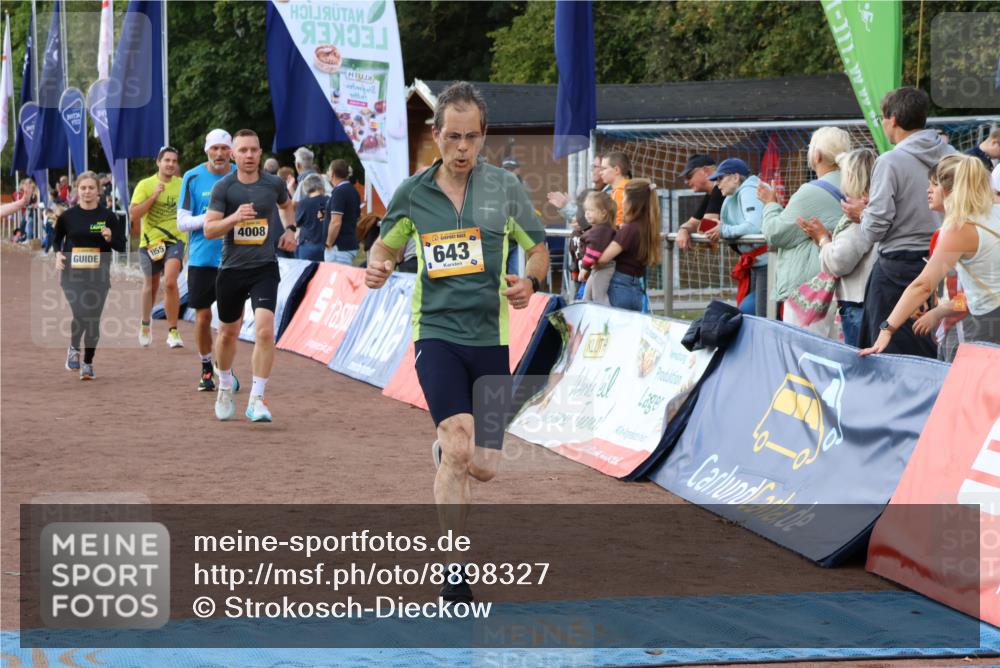 14.09.2025 - Airport Race Strokosch-Dieckow http://msf.ph/oto/8898327 14.09.2025 12:24:46 Ziel 383, 643, 900, 1899, 1955, 2149, 4008, 5466 meine-sportfotos.de