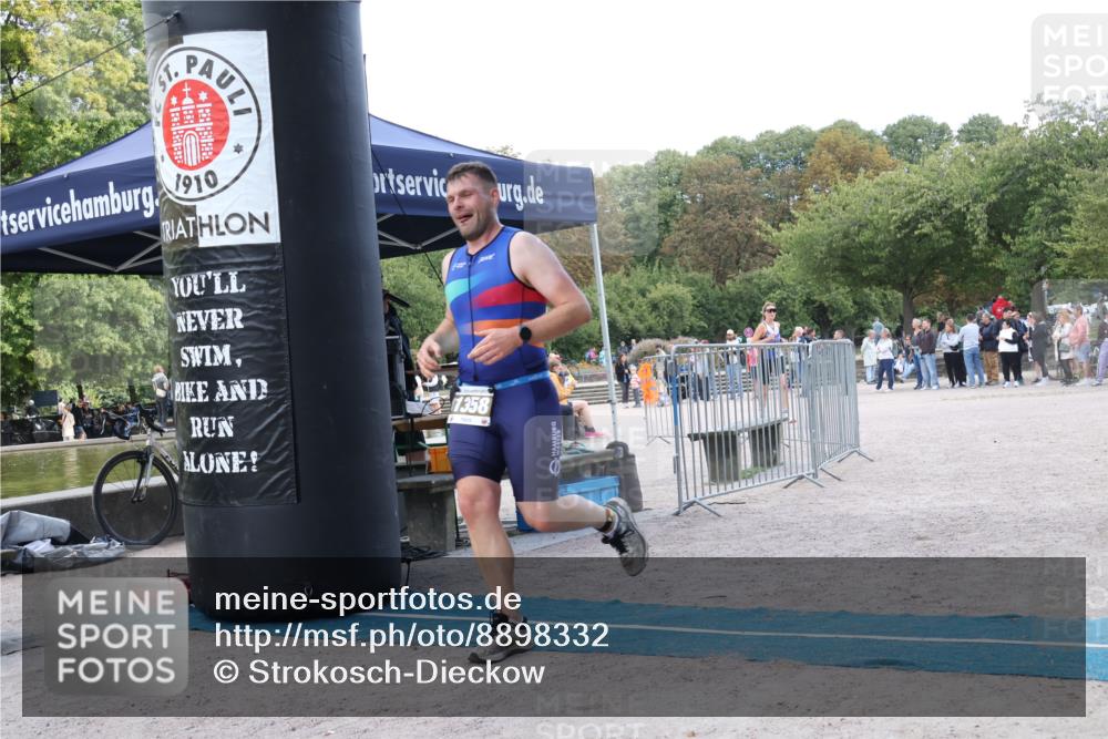 14.09.2025 - Stadtparktriathlon Strokosch-Dieckow http://msf.ph/oto/8898332 14.09.2025 13:51:51 Ziel 1332, 1358 meine-sportfotos.de