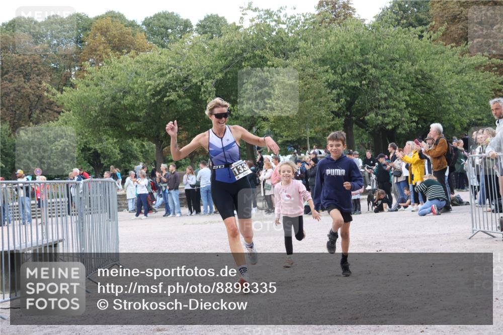 14.09.2025 - Stadtparktriathlon Strokosch-Dieckow http://msf.ph/oto/8898335 14.09.2025 13:51:54 Ziel 1332, 1358 meine-sportfotos.de