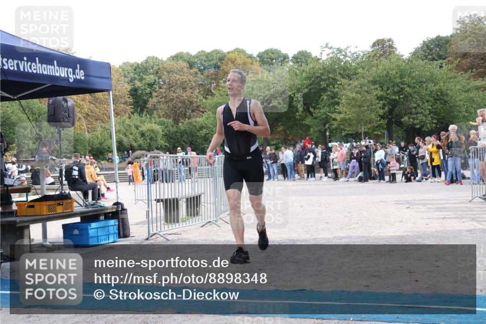 14.09.2025 - Stadtparktriathlon Strokosch-Dieckow http://msf.ph/oto/8898348 14.09.2025 13:52:03 Ziel 1469 meine-sportfotos.de
