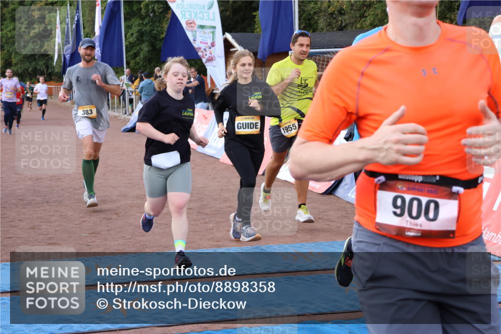 14.09.2025 - Airport Race Strokosch-Dieckow http://msf.ph/oto/8898358 14.09.2025 12:24:49 Ziel 55, 333, 383, 643, 816, 900, 1899, 1955, 2149, 4008, 5466 meine-sportfotos.de