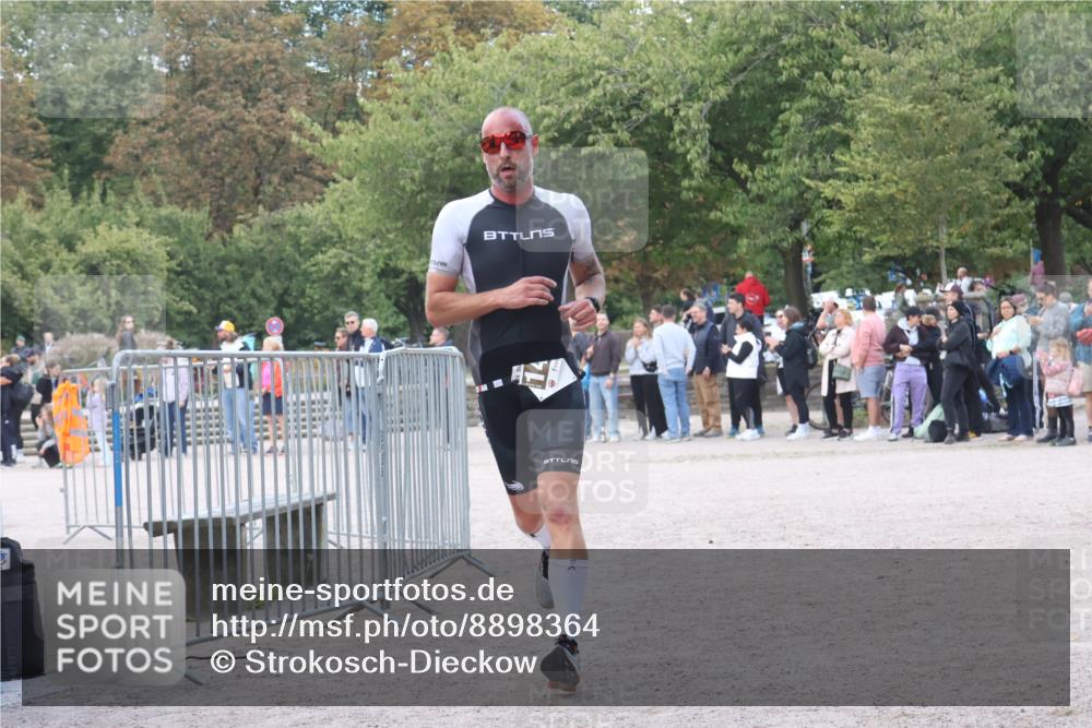14.09.2025 - Stadtparktriathlon Strokosch-Dieckow http://msf.ph/oto/8898364 14.09.2025 13:52:35 Ziel 1492 meine-sportfotos.de