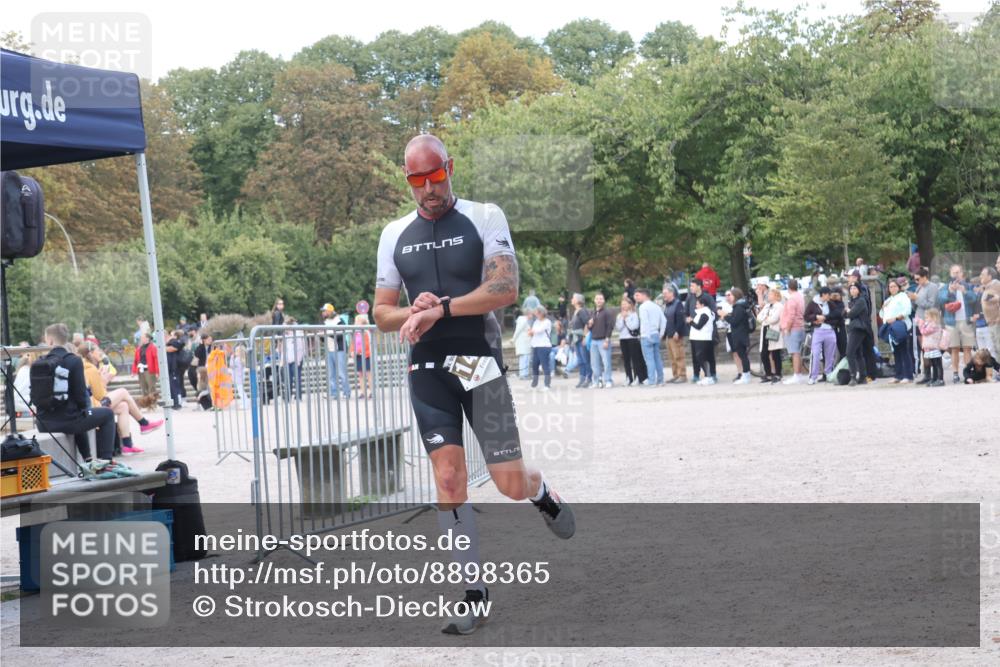 14.09.2025 - Stadtparktriathlon Strokosch-Dieckow http://msf.ph/oto/8898365 14.09.2025 13:52:35 Ziel 1492 meine-sportfotos.de