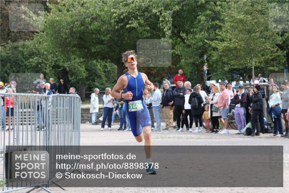 14.09.2025 - Stadtparktriathlon Strokosch-Dieckow http://msf.ph/oto/8898378 14.09.2025 13:53:27 Ziel 1606 meine-sportfotos.de