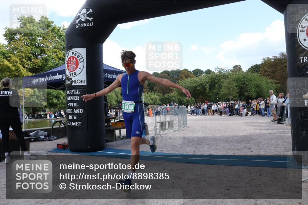 14.09.2025 - Stadtparktriathlon Strokosch-Dieckow http://msf.ph/oto/8898385 14.09.2025 13:53:29 Ziel 1606 meine-sportfotos.de