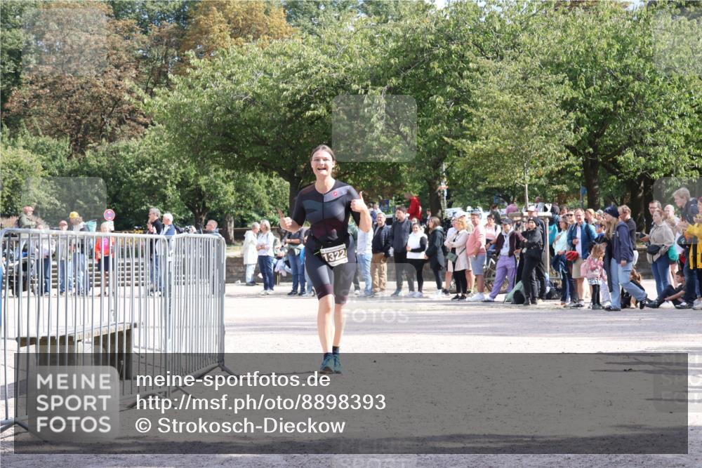 14.09.2025 - Stadtparktriathlon Strokosch-Dieckow http://msf.ph/oto/8898393 14.09.2025 13:54:27 Ziel 1322 meine-sportfotos.de