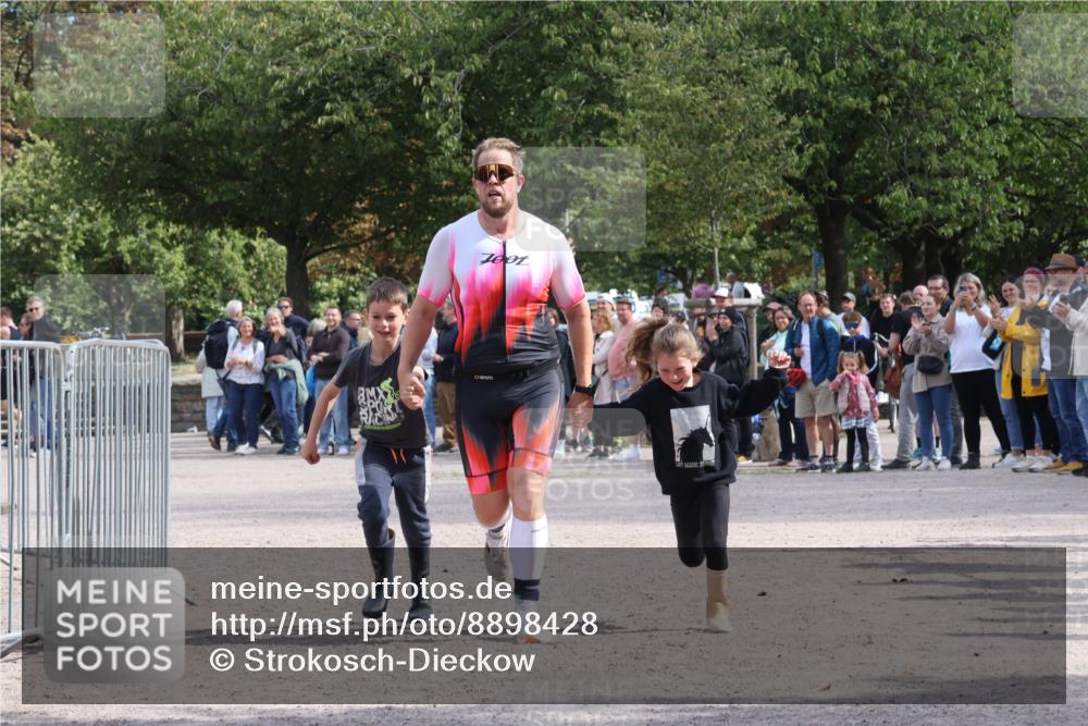 14.09.2025 - Stadtparktriathlon Strokosch-Dieckow http://msf.ph/oto/8898428 14.09.2025 13:55:04 Ziel 1514, 1521 meine-sportfotos.de