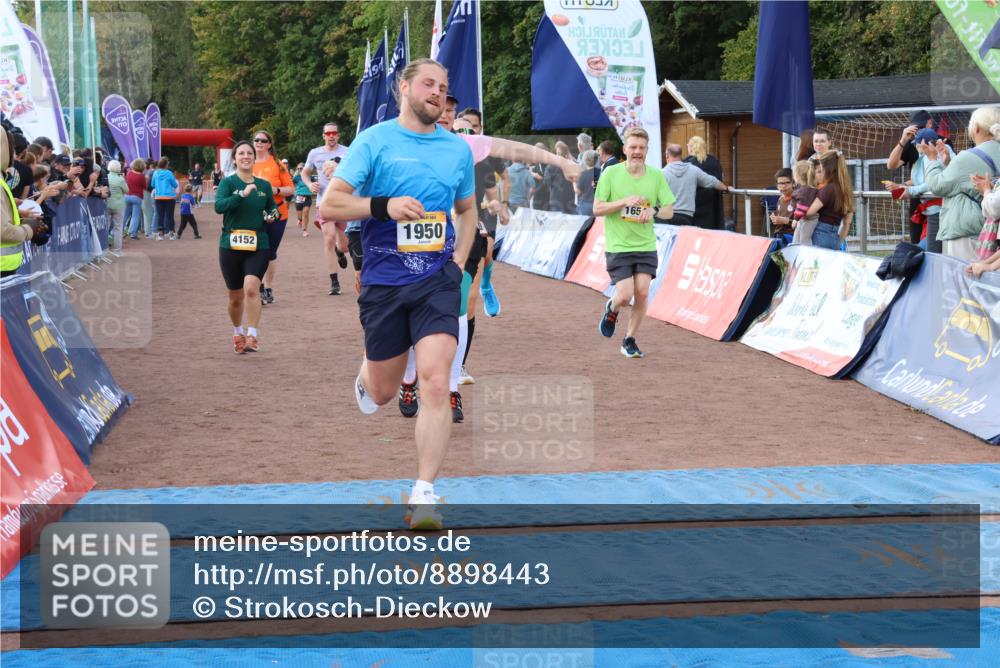 14.09.2025 - Airport Race Strokosch-Dieckow http://msf.ph/oto/8898443 14.09.2025 12:25:05 Ziel 442, 810, 1139, 1194, 1258, 1644, 1654, 1950, 2138, 4152, 5075, 5100 meine-sportfotos.de