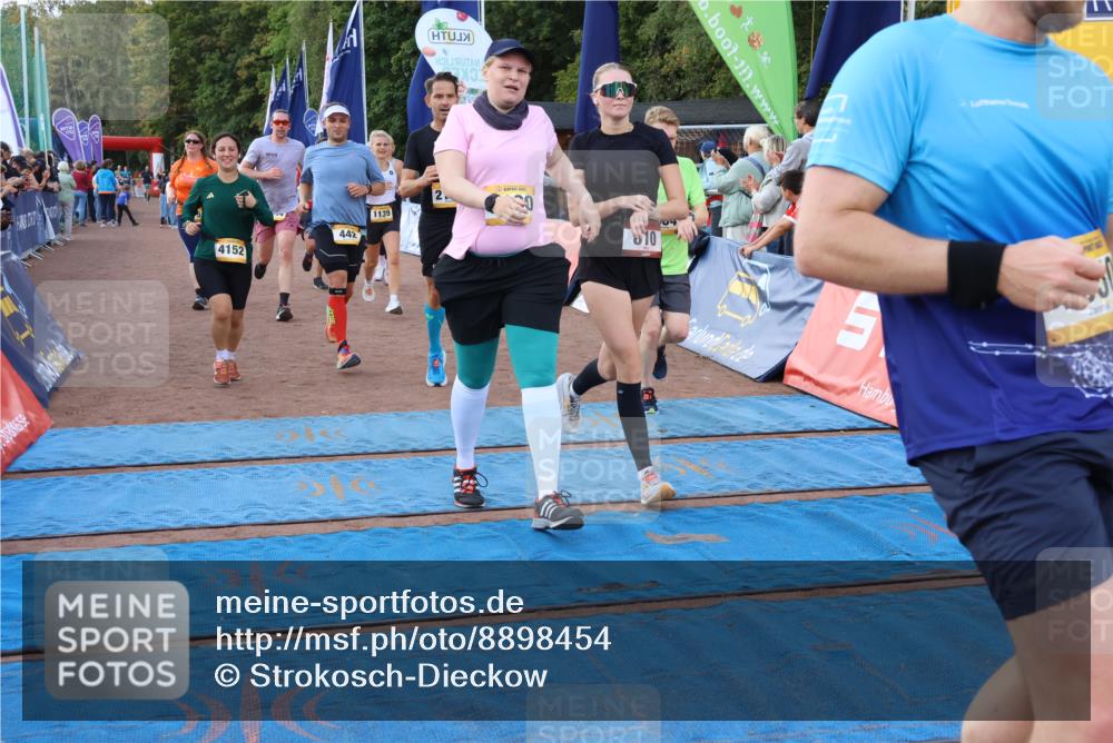 14.09.2025 - Airport Race Strokosch-Dieckow http://msf.ph/oto/8898454 14.09.2025 12:25:07 Ziel 442, 704, 810, 1139, 1194, 1258, 1644, 1654, 1766, 1950, 1993, 2138, 4152, 5075, 5100 meine-sportfotos.de