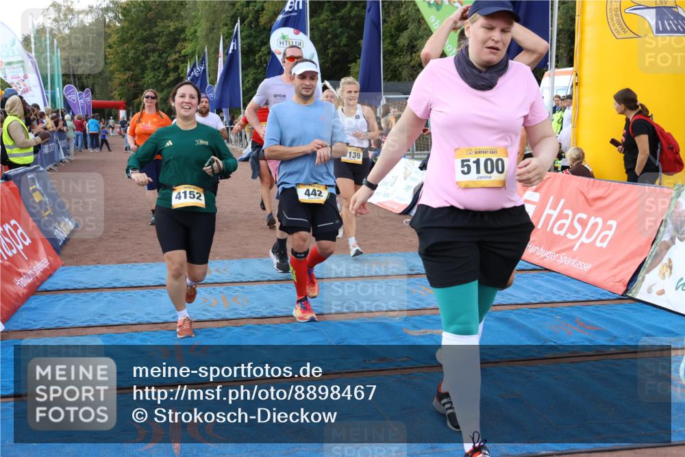 14.09.2025 - Airport Race Strokosch-Dieckow http://msf.ph/oto/8898467 14.09.2025 12:25:09 Ziel 442, 704, 810, 858, 1139, 1194, 1258, 1644, 1654, 1766, 1950, 1993, 2138, 4152, 5075, 5100 meine-sportfotos.de