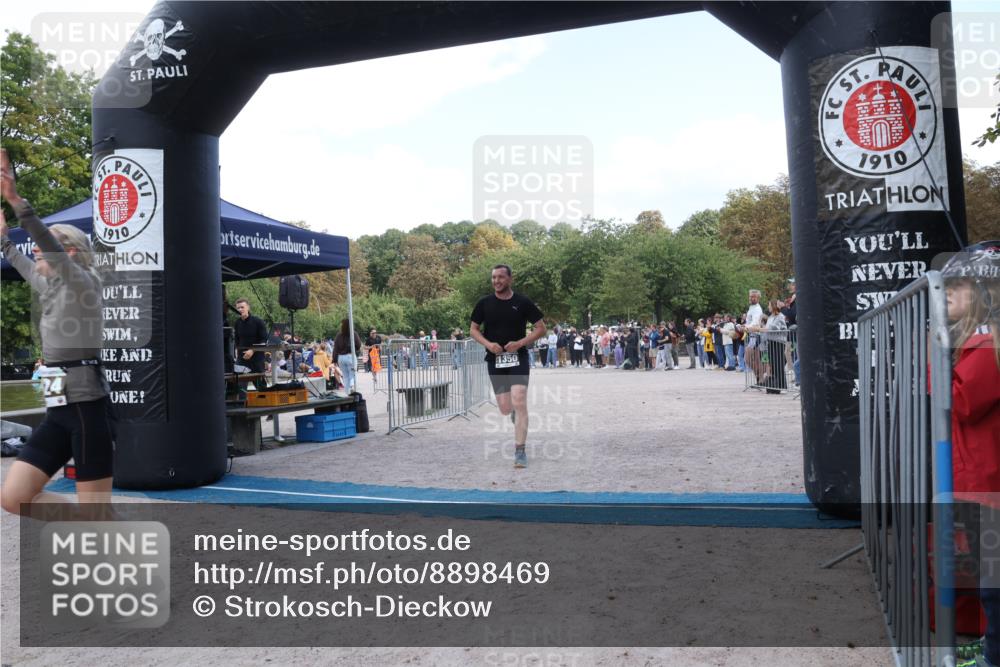 14.09.2025 - Stadtparktriathlon Strokosch-Dieckow http://msf.ph/oto/8898469 14.09.2025 13:56:10 Ziel 1324, 1350, 1357, 1484, 1499, 1563, 1612 meine-sportfotos.de