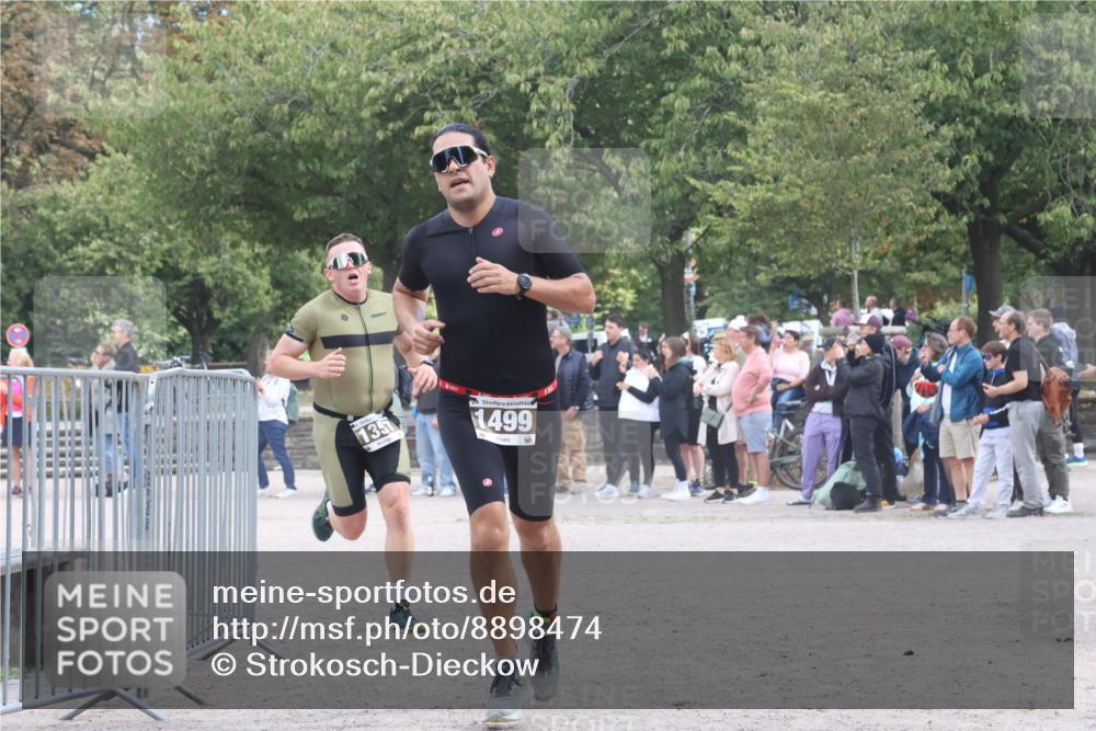 14.09.2025 - Stadtparktriathlon Strokosch-Dieckow http://msf.ph/oto/8898474 14.09.2025 13:56:14 Ziel 1324, 1350, 1357, 1499 meine-sportfotos.de
