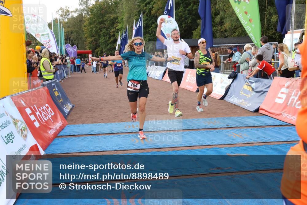 14.09.2025 - Airport Race Strokosch-Dieckow http://msf.ph/oto/8898489 14.09.2025 12:25:15 Ziel 704, 858, 872, 1070, 1766, 1993, 2104, 4229, 5075 meine-sportfotos.de