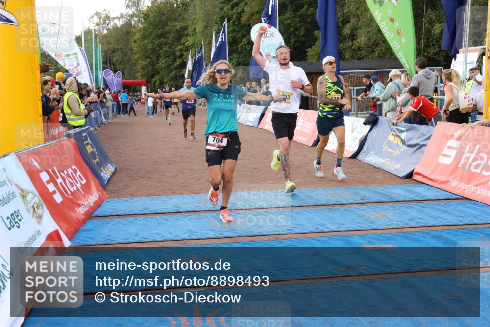 14.09.2025 - Airport Race Strokosch-Dieckow http://msf.ph/oto/8898493 14.09.2025 12:25:15 Ziel 704, 858, 872, 1070, 1766, 1993, 2104, 4229, 5075 meine-sportfotos.de