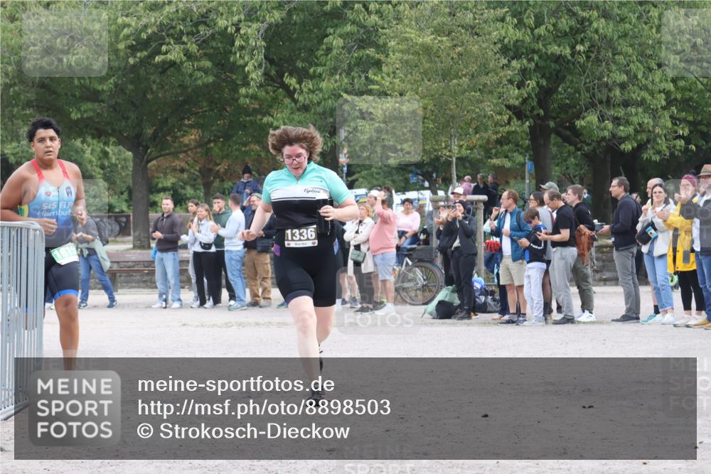 14.09.2025 - Stadtparktriathlon Strokosch-Dieckow http://msf.ph/oto/8898503 14.09.2025 13:56:47 Ziel 1336, 1586, 1615 meine-sportfotos.de