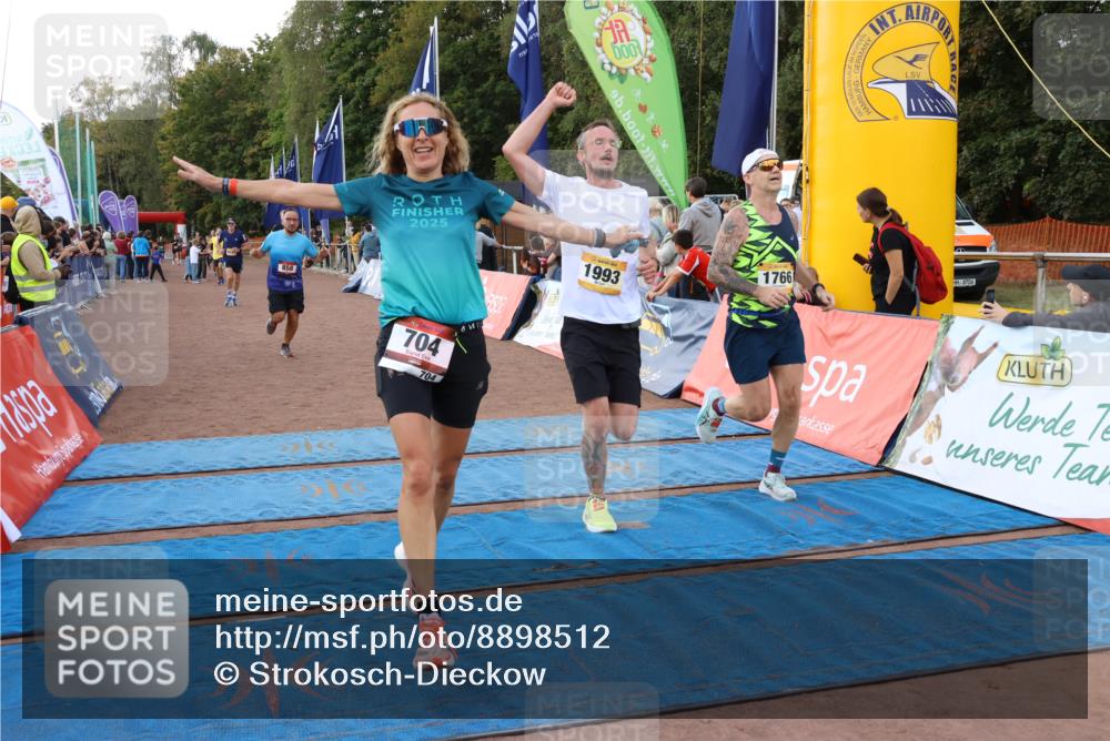 14.09.2025 - Airport Race Strokosch-Dieckow http://msf.ph/oto/8898512 14.09.2025 12:25:16 Ziel 704, 858, 872, 1070, 1766, 1993, 2104, 4229 meine-sportfotos.de