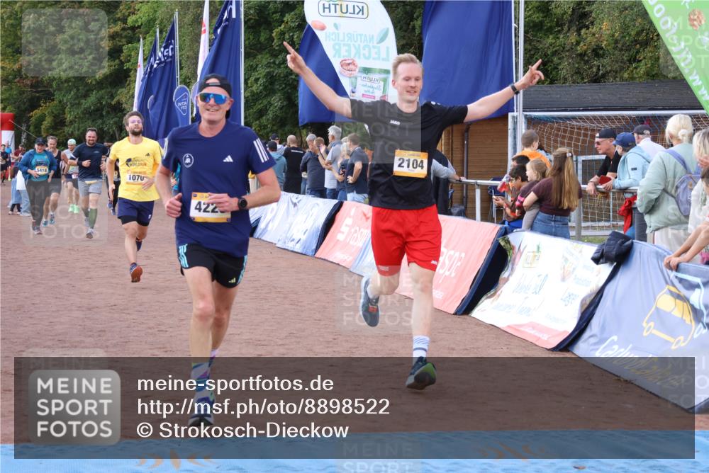 14.09.2025 - Airport Race Strokosch-Dieckow http://msf.ph/oto/8898522 14.09.2025 12:25:20 Ziel 190, 264, 858, 872, 1070, 1210, 1464, 1736, 1943, 2104, 4229 meine-sportfotos.de