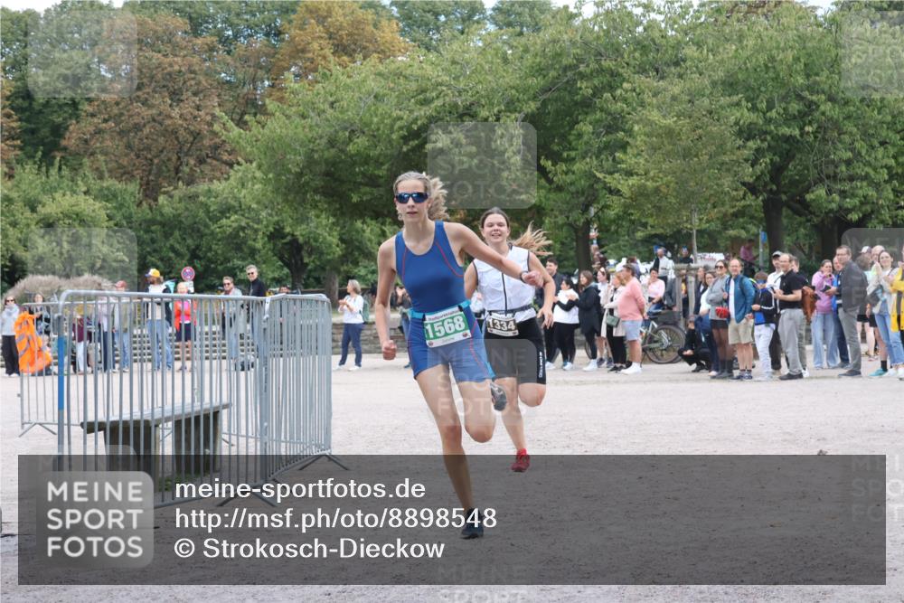 14.09.2025 - Stadtparktriathlon Strokosch-Dieckow http://msf.ph/oto/8898548 14.09.2025 13:58:43 Ziel 1334, 1568 meine-sportfotos.de