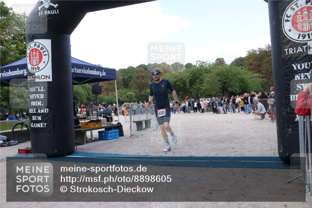 14.09.2025 - Stadtparktriathlon Strokosch-Dieckow http://msf.ph/oto/8898605 14.09.2025 14:00:12 Ziel 1510, 1589 meine-sportfotos.de