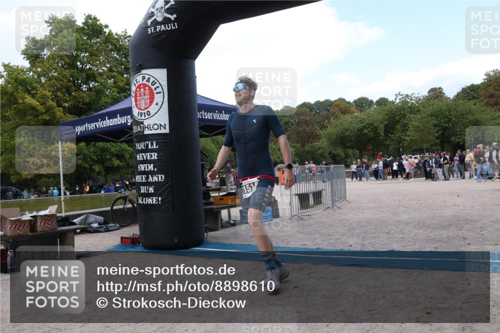 14.09.2025 - Stadtparktriathlon Strokosch-Dieckow http://msf.ph/oto/8898610 14.09.2025 14:00:13 Ziel 1510, 1589 meine-sportfotos.de