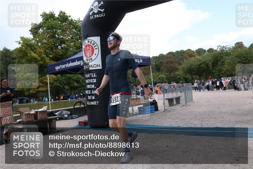14.09.2025 - Stadtparktriathlon Strokosch-Dieckow http://msf.ph/oto/8898613 14.09.2025 14:00:13 Ziel 1510, 1589 meine-sportfotos.de